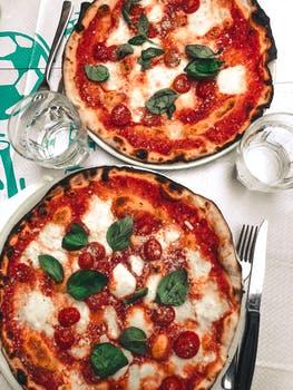 Bake a Neapolitan Pizza