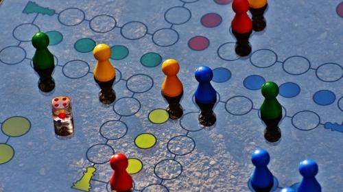 Play Ludo